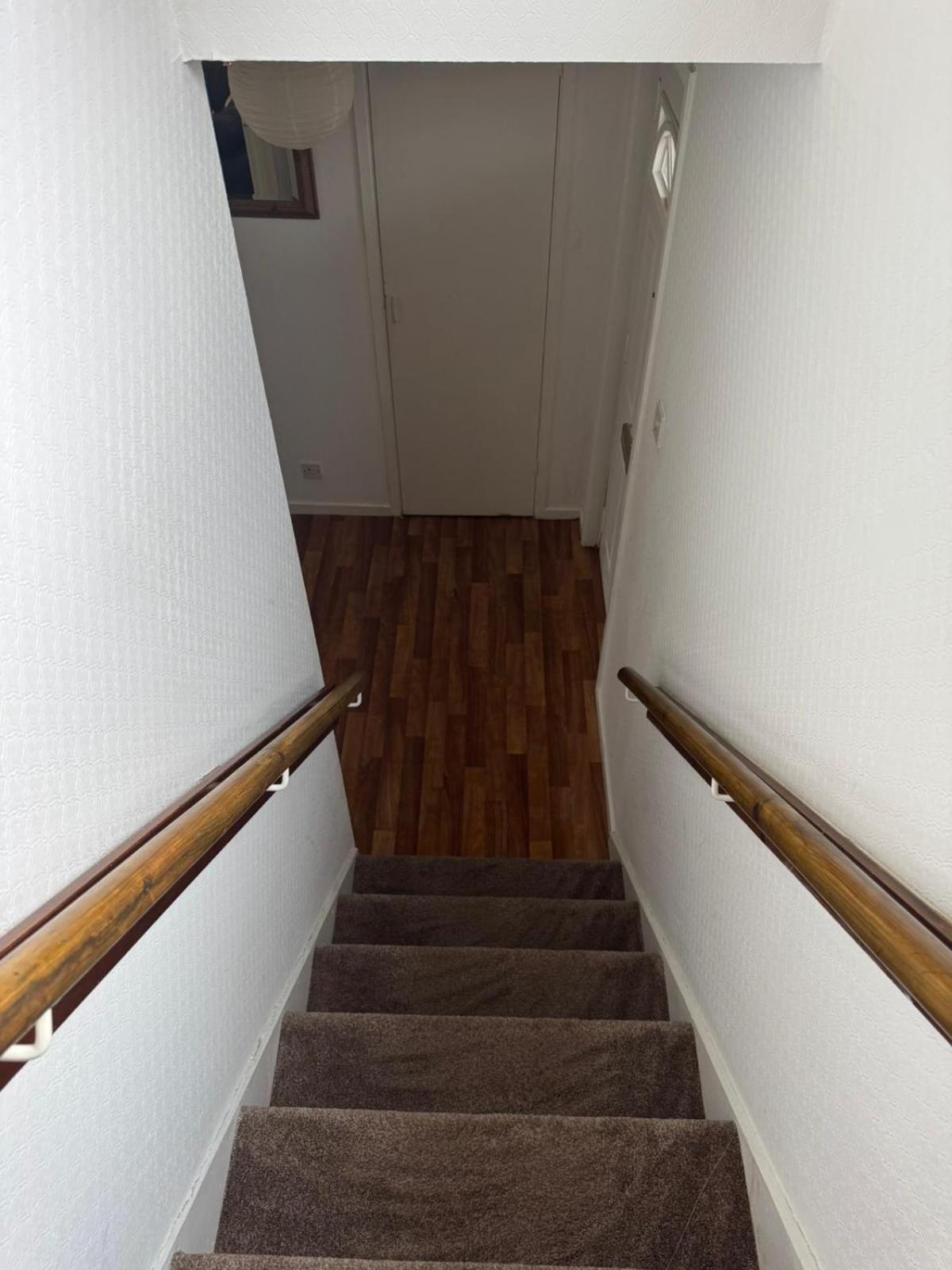 Large 2 Bedroom House Wombridge Esterno foto